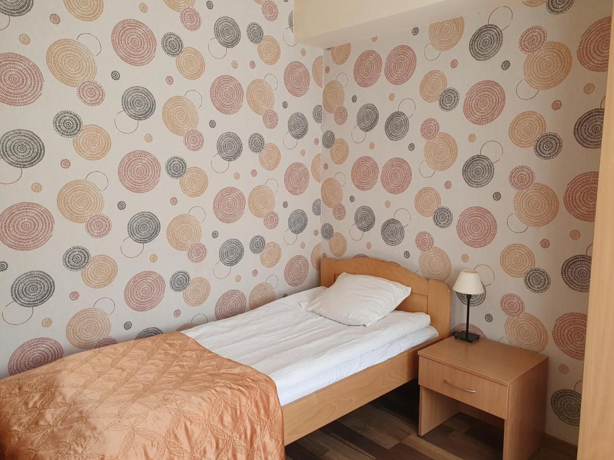 Hotel Iskra Rzeszów Kültér fotó