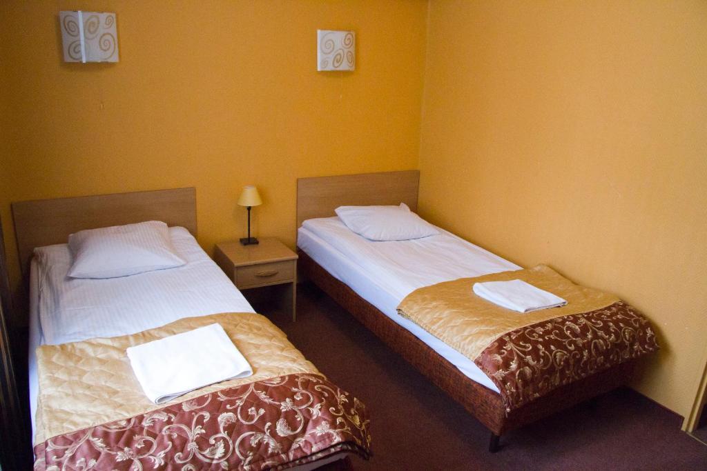 Hotel Iskra Rzeszów Szoba fotó